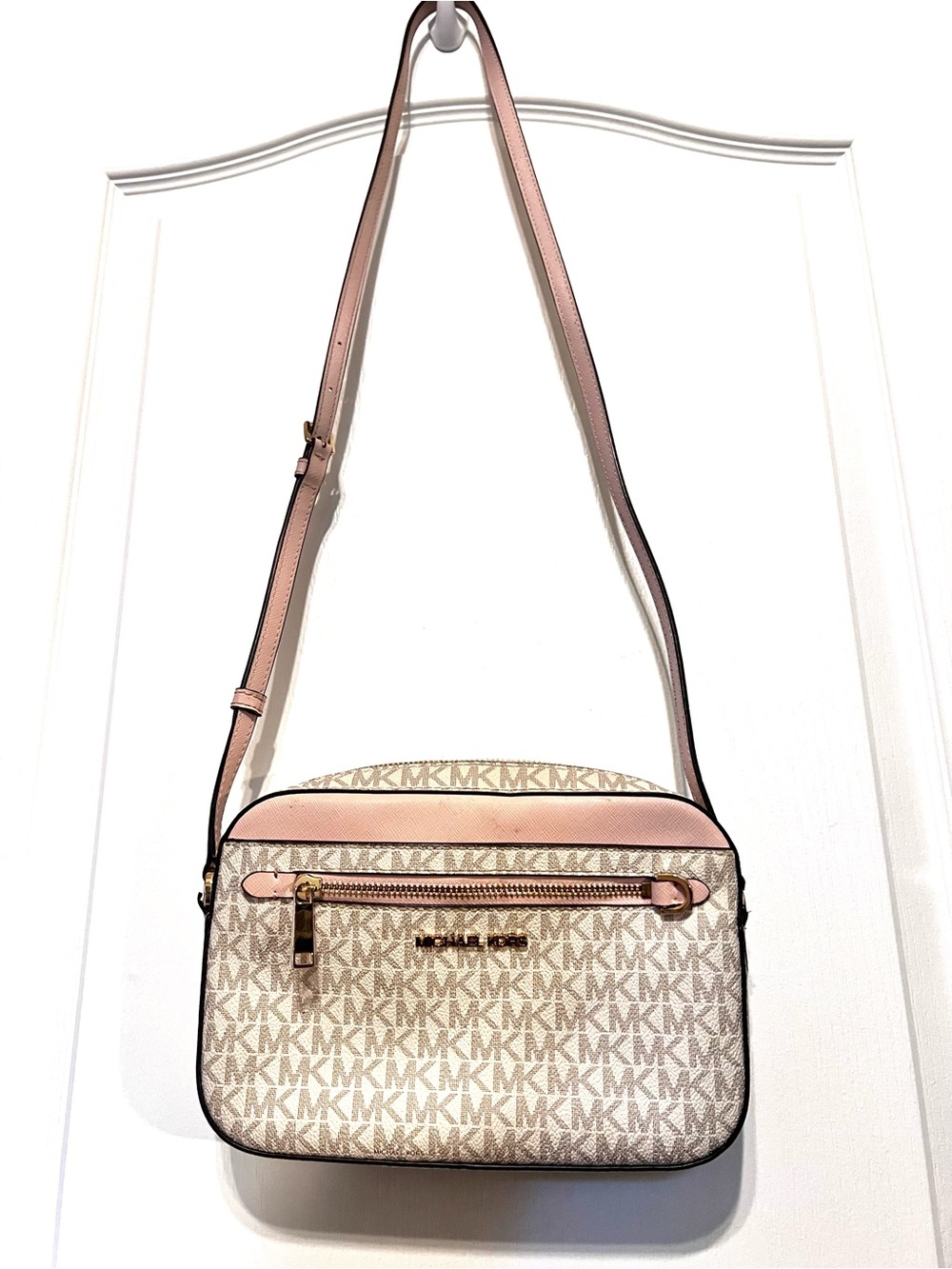 Michael Kors Pink/Cream/Gold Signature Crossbody Bag-Adjustable Strap-Roomy